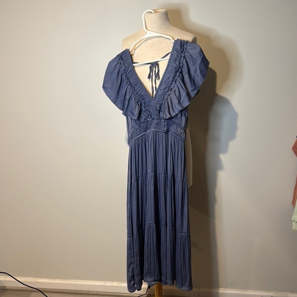 Joie Dresses & Skirts - Joie Gray Ruffled‎ Wrap Dress for Wedding Guest